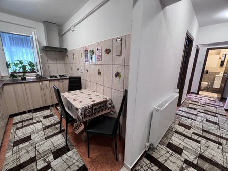 Apartament 3 camere, decomandat,zona Deva Mall/Baroul de avocati - Photo 3