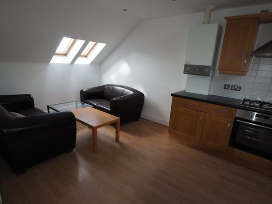 1 bedroom Apartment to let - Photo 1