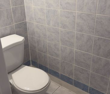 For Lease - 29 Penzance Drive, Toronto, Ontario - Photo 5