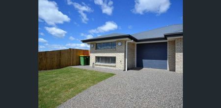 Modern Unit in a Great Location&excl; - Photo 3