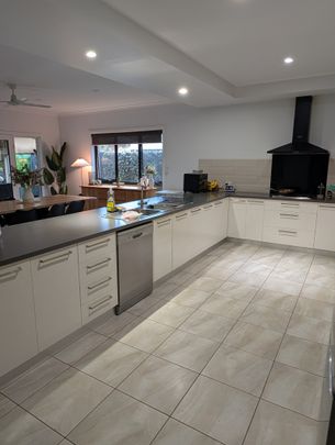 Mawson Lakes - Photo 1