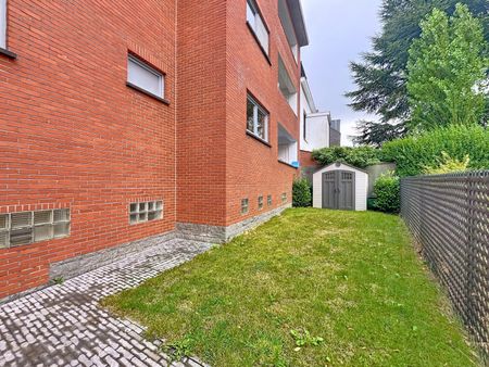 Prachtig appartement met drie slaapkamers in centrum Dilbeek - Photo 3