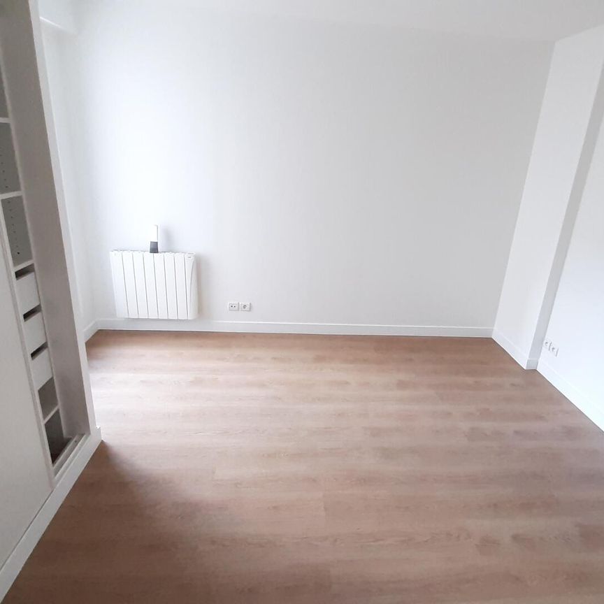 location Appartement T1 DE 20.9m² À LEVALLOIS PERRET - Photo 1