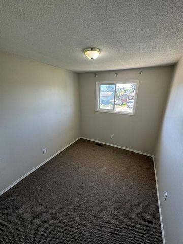 KOEHN RESIDENCE - UPPER - Photo 2