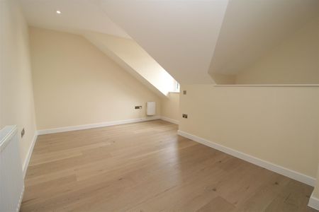 Flat – Purpose Built – 17 Malden Close, Cambridge 17 - To Rent - Photo 2