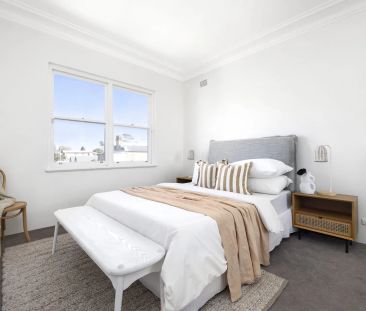 Boutique Charm in a Prized Lifestyle Hub - Photo 3