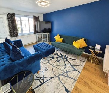 4 bedroom detached house to rent - Photo 1