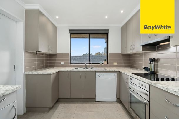 Boasting an Ideal Location; Perfect Property for Young Couples, Professionals and Small Family - Photo 1