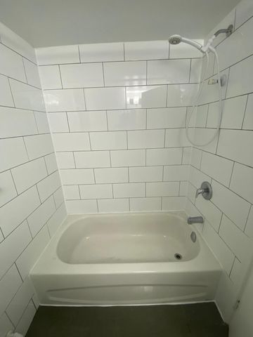 For Lease - 430 Ridelle Avenue Unit# 1, Toronto, Ontario - Photo 3