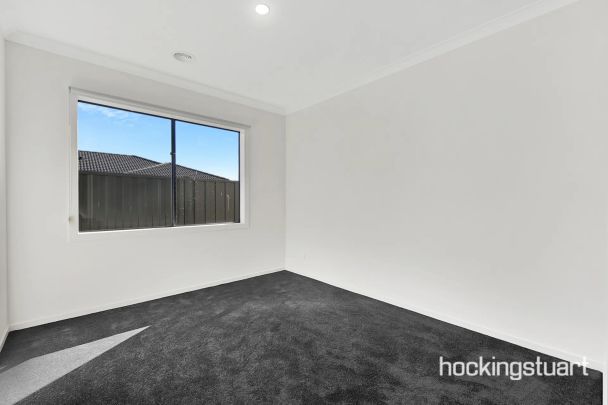 7 River Redgum Drive, - Photo 1