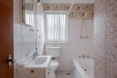 “3 Bedroom Home” - Photo 4