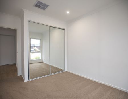 STUNNING STONEHILL - Photo 3