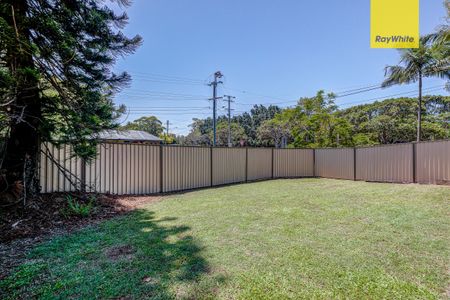 Renovated Air Conditioned Family Home with Solar - Photo 4
