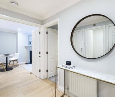 1 bedroom flat in London - Photo 1