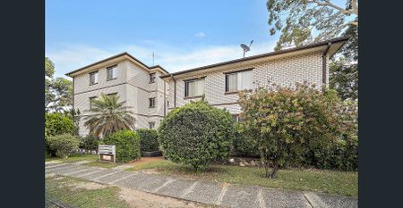 Conveniently located. - Photo 4