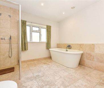 3 bedroom detached house to rent - Photo 4