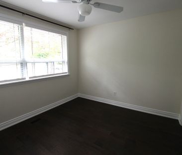 For Lease - 389 Allgood Street Unit# Main Fl, Richmond Hill, Ontario - Photo 2