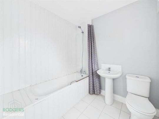 15 Kingscourt Close, Belfast, BT6 9AP - Photo 1