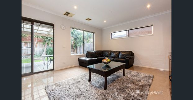 Two Storey Luxury - Photo 1