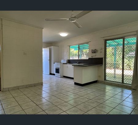 3/73 Punari St, Currajong, Qld 4812 - Photo 5