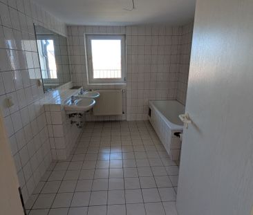 Helle 3-Raum-DG-Wohnung mit Balkon - Foto 4