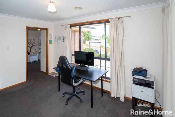 LARGE LUXURY FAMILY HOME - Photo 1