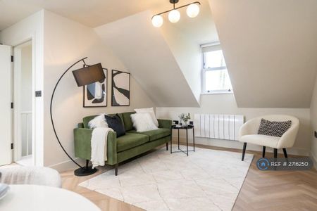 1 bedroom in a flat share to rent - Photo 3