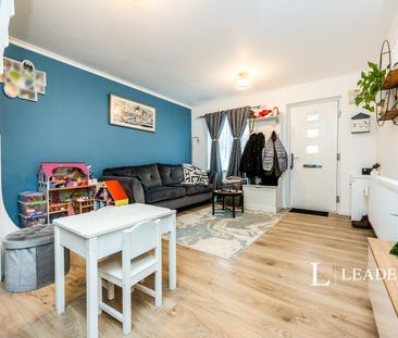 2 bedroom house to rent Pettingrew Close, Walnut Tree, Milton Keyne... - Photo 1