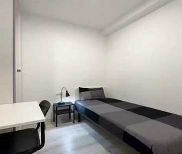 Carrer de Corretger, Barcelona, Catalonia 08003 - Photo 3