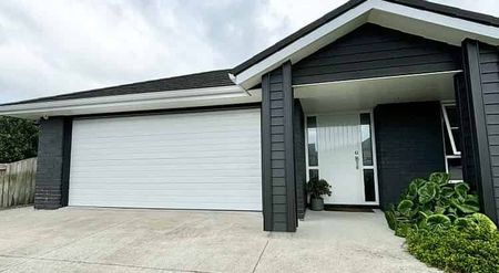 Modern family home on the best street! - Photo 4