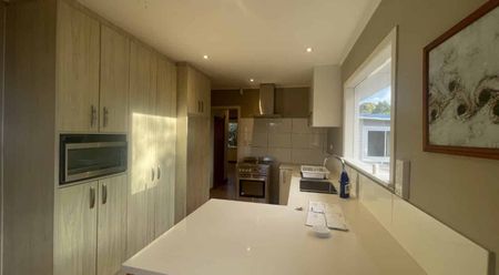 37 Ferndale road, Mount Wellington - Photo 4