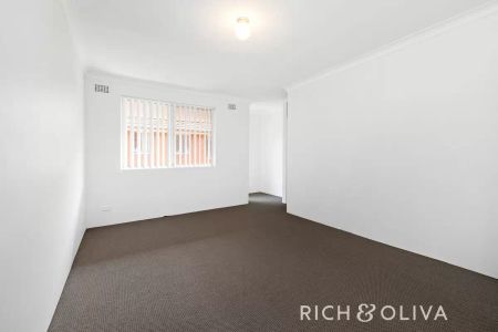 4/9 Denman Avenue, Wiley Park - Photo 2