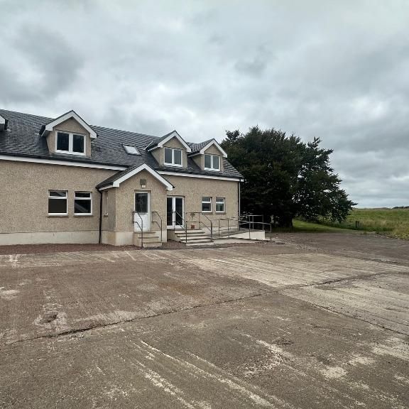 4 bedroom barn conversion to rent - Photo 1