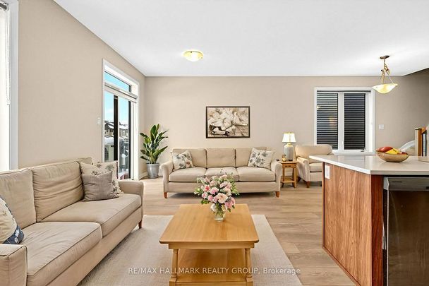 For Lease - 348 Raheen Court Ottawa Circuit, Barrhaven, Ontario - Photo 1