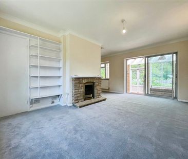 Harpesford Avenue, Virginia Water, Surrey, GU25 4RE - Photo 2