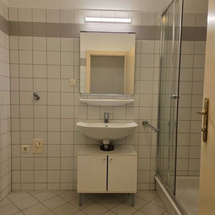 helle 1-Zimmer Wohnung mit unverbaubarem Blick - Photo 1