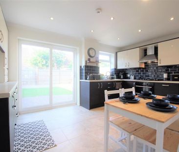 3 bedroom link detached house to rent - Photo 6