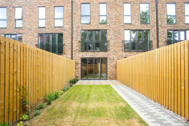 Recently built four double bedroom house with off street parking - Photo 1