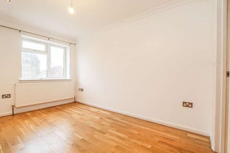 Walton Avenue, Harrow, HA2 - Photo 3