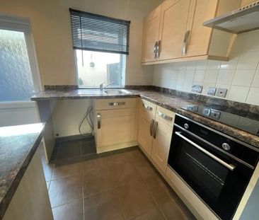 2 bedroom house to rent - Photo 1