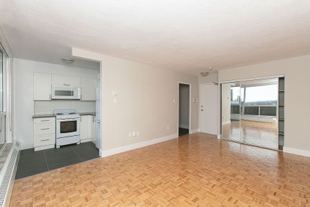 For Lease - 666 Spadina Avenue Unit# 2102, Toronto, Ontario - Photo 2
