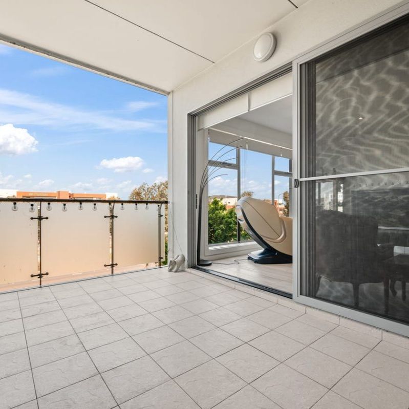For Lease: Modern Apartment in Prime Location - 92/227 Flemington Road, Harrison - Photo 1