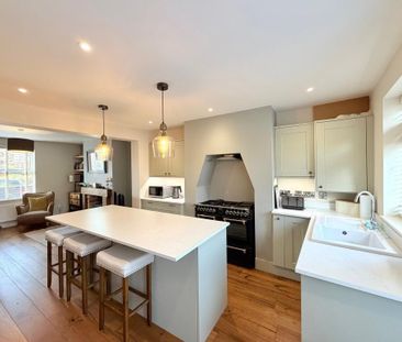 2 bedroom terraced house to rent - Photo 4