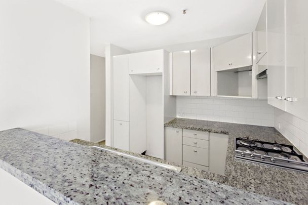 2 Bedroom Apartment in the Heart of North Sydney - Photo 1