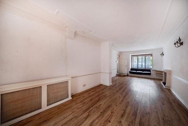 4 bedroom detached house to rent - Photo 1