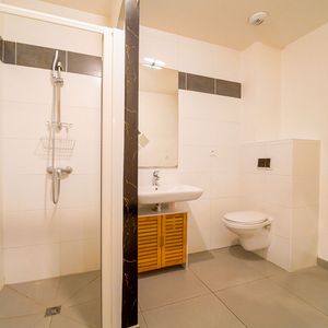 Location Appartement 1 pièce 22m² - Photo 3