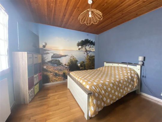 Location maison 3 pièces - 83m² à Les clouzeaux (85430) - Photo 1