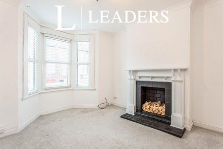 3 bedroom terraced house to rent - Photo 3