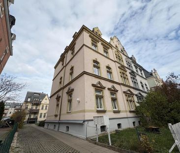 Helle Zweiraumwohnung mit Einbauküche in Zwickau - Photo 1