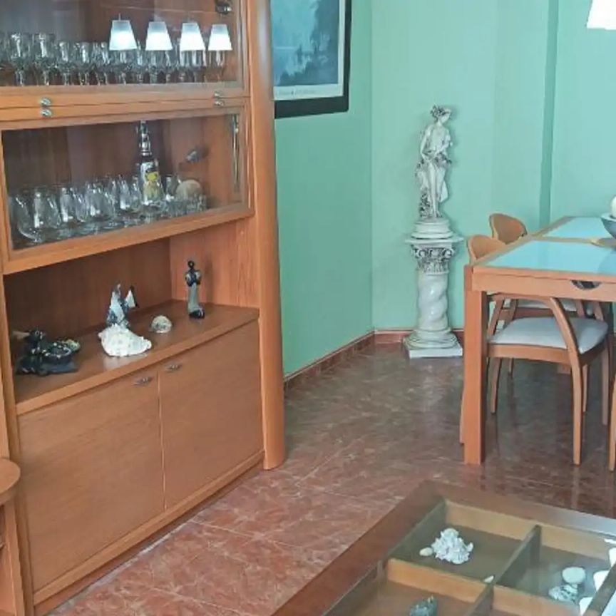 Piso de alquiler en Calle Pinos, 7, Alberca - Photo 1